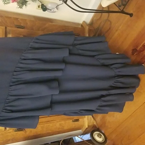 Stunning Vintage Navy Ruffled Dress - Picture 12 of 15